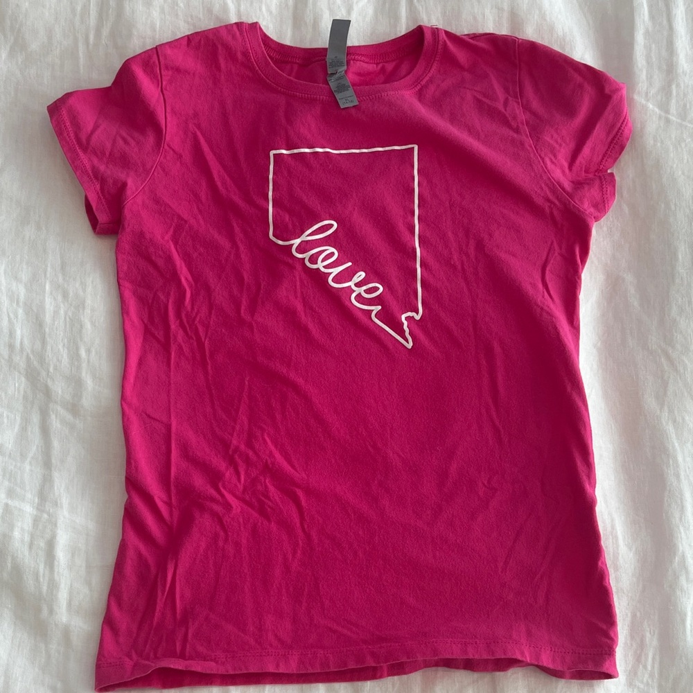 Pink Home Means Nevada Kids T-Shirt with 'Love' Graphic XL